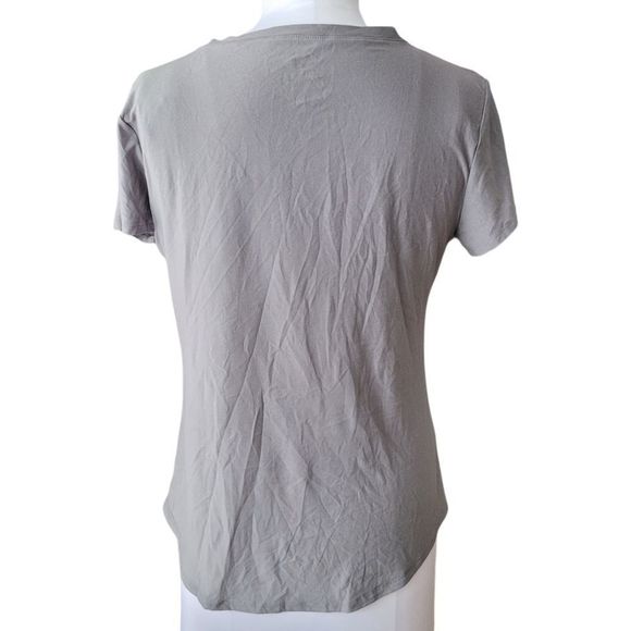 No Boundaries Light Gray Love Graphic Tee Large - Picture 2 of 3